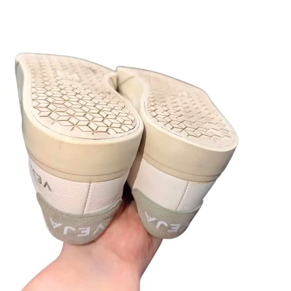 VEJA Campo White Sage Suede V Leather Sneakers Women’s US 7.5 EU 38.5